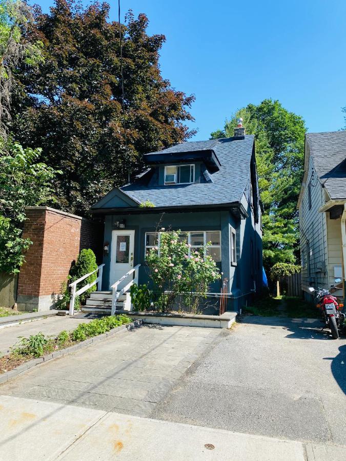 Lovely IV East York Space Share Toronto Canada Exterior photo